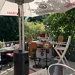 Zur Quelle 3*