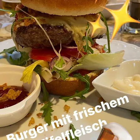 Zur Quelle Guest house *
