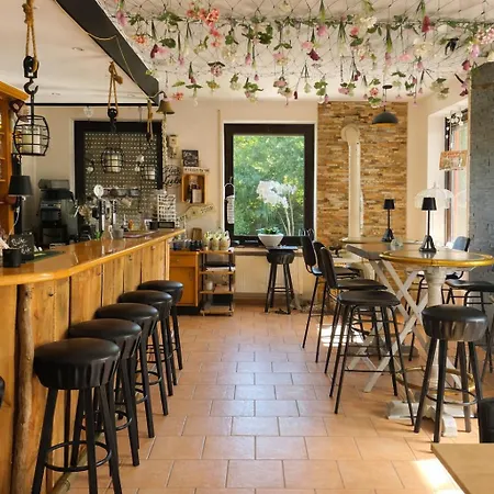 Zur Quelle Konukevi 3*