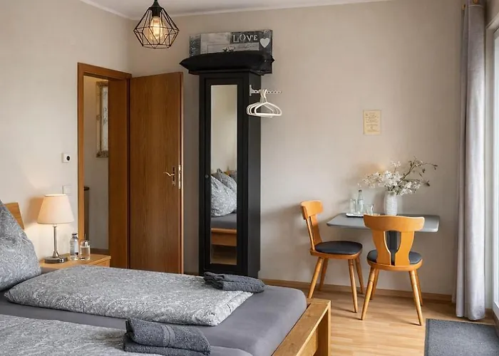 Zur Quelle بيت ضيافة Deudesfeld